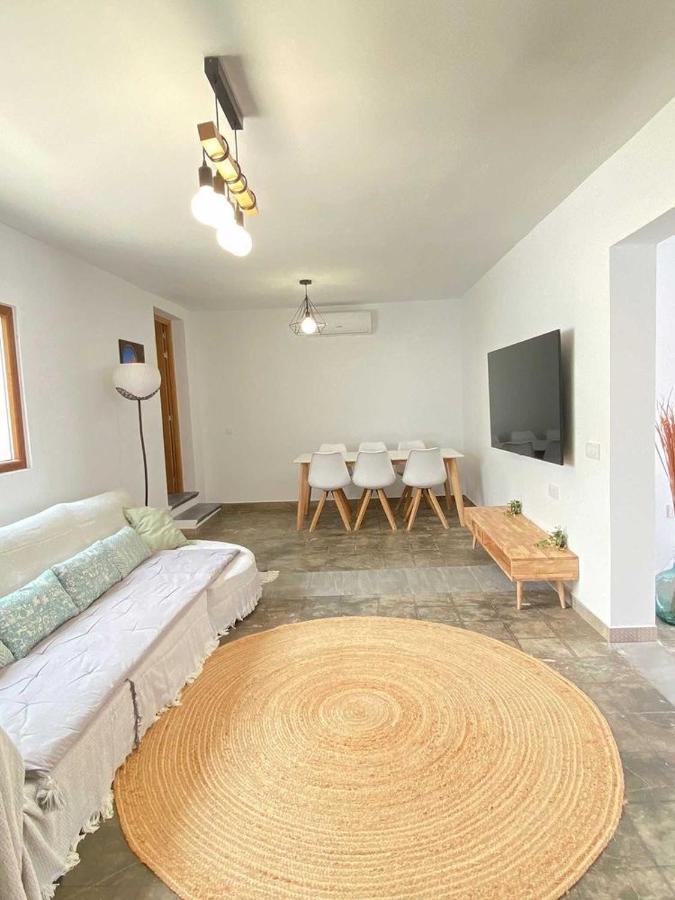 エル・ポソ・デ・ロス・フライレス Casa Calma Y Luzヴィラ エクステリア 写真